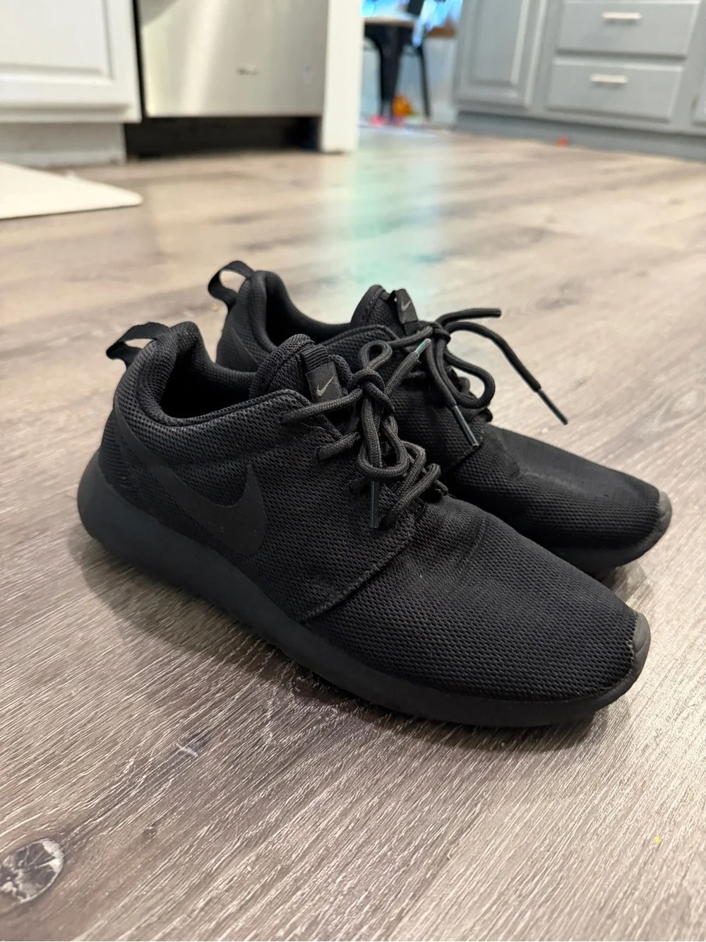 Nike Black Mesh Lightweight Sneakers