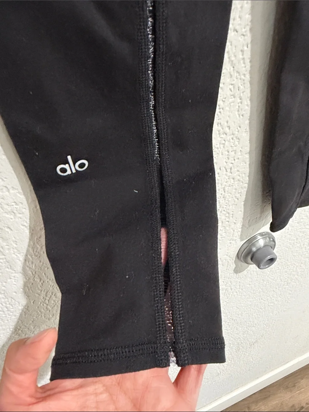 ALO Yoga stretchy crop