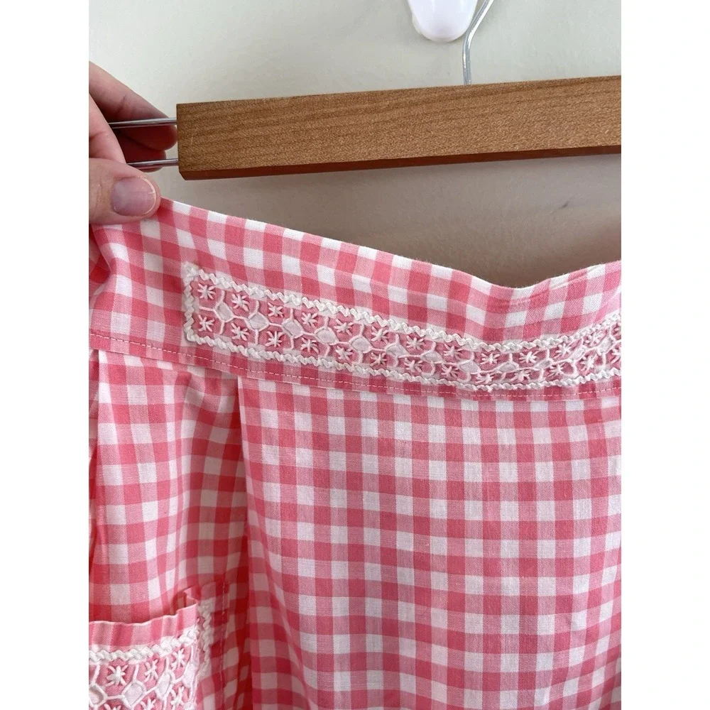 The Unbranded Brand half apron