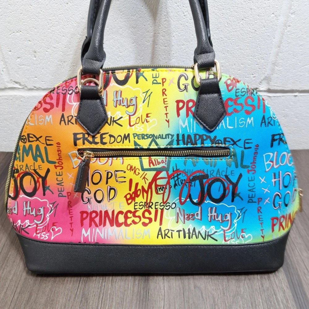 Alba graffiti print
