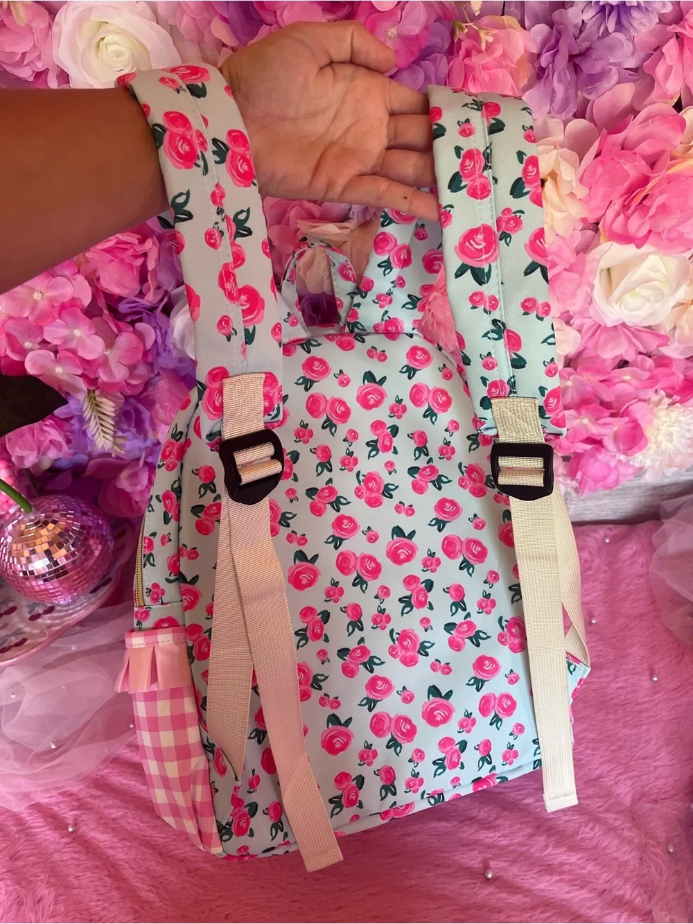 Boutique charming pink