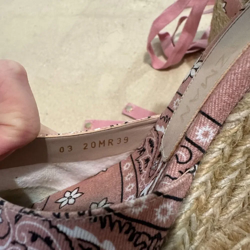 Stuart Weitzman great pre