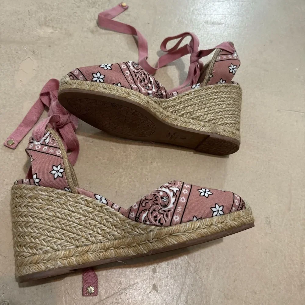 Stuart Weitzman great pre