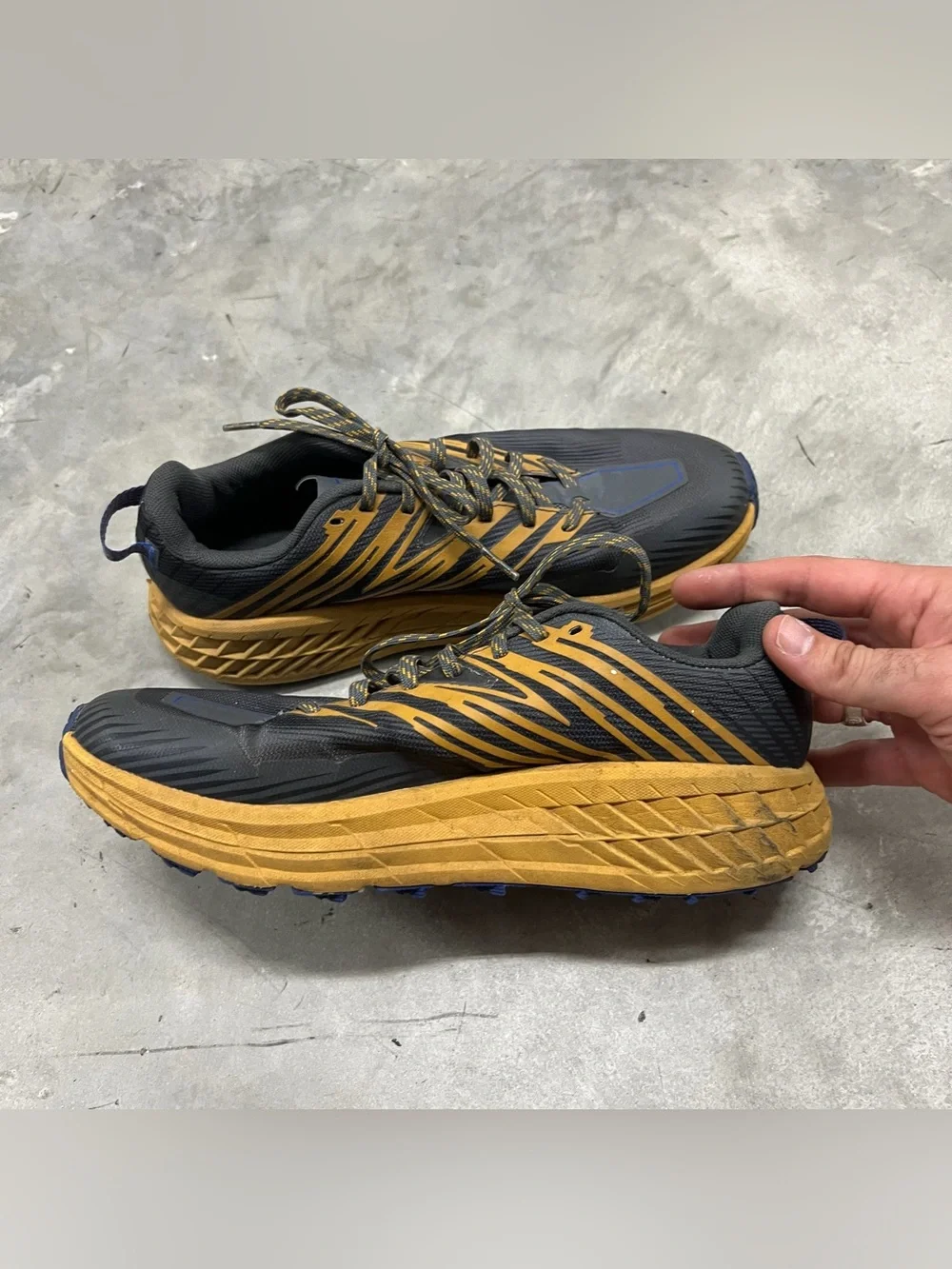 Hoka One One hoka one