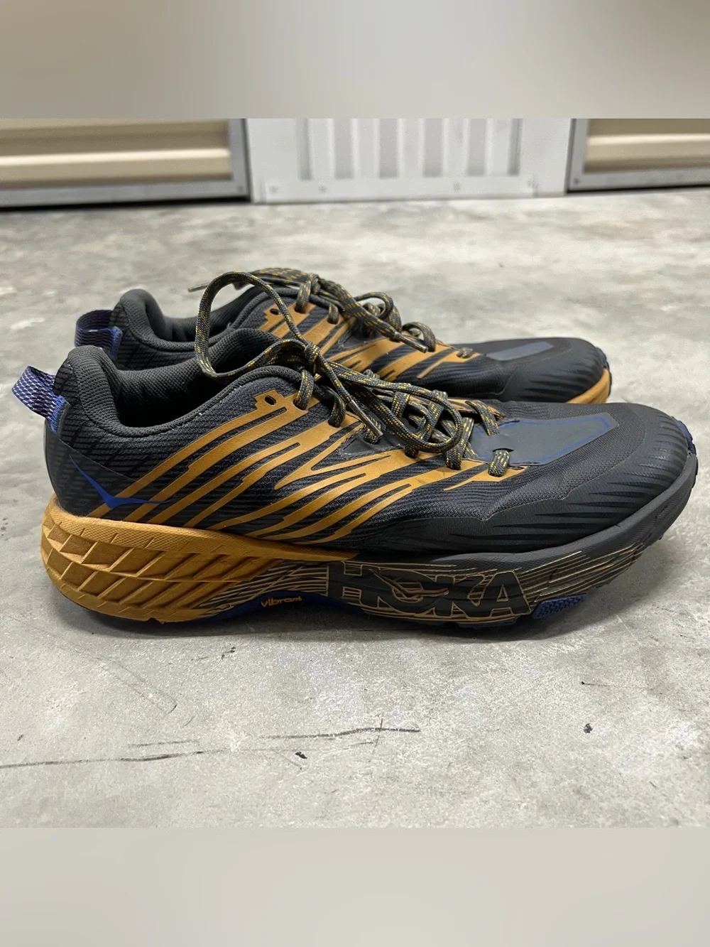 Hoka One One hoka one