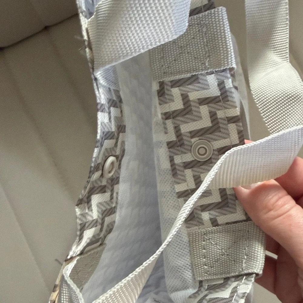 Lululemon Gray & White Chevron Tote Bag