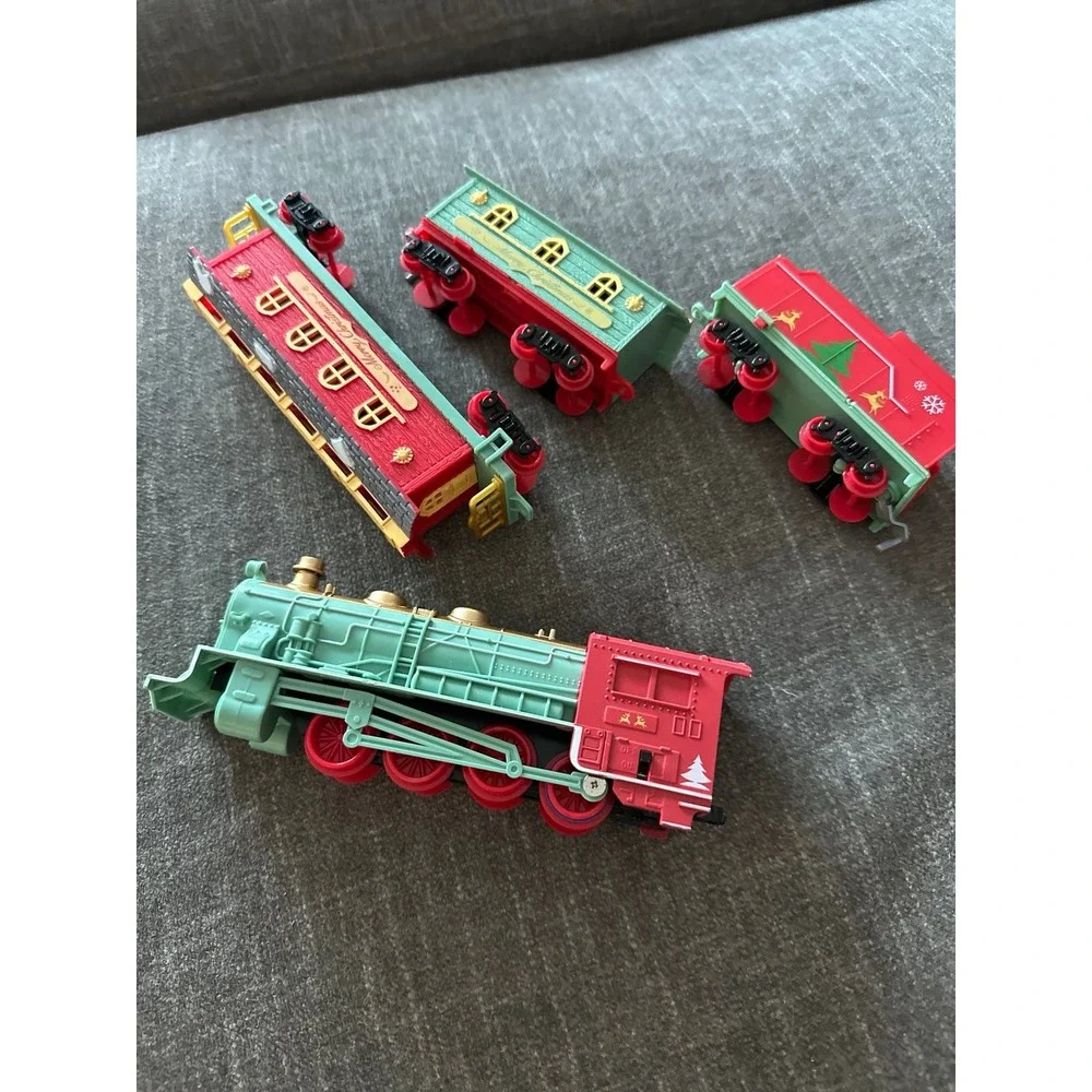 Battery Christmas Train‎  Set