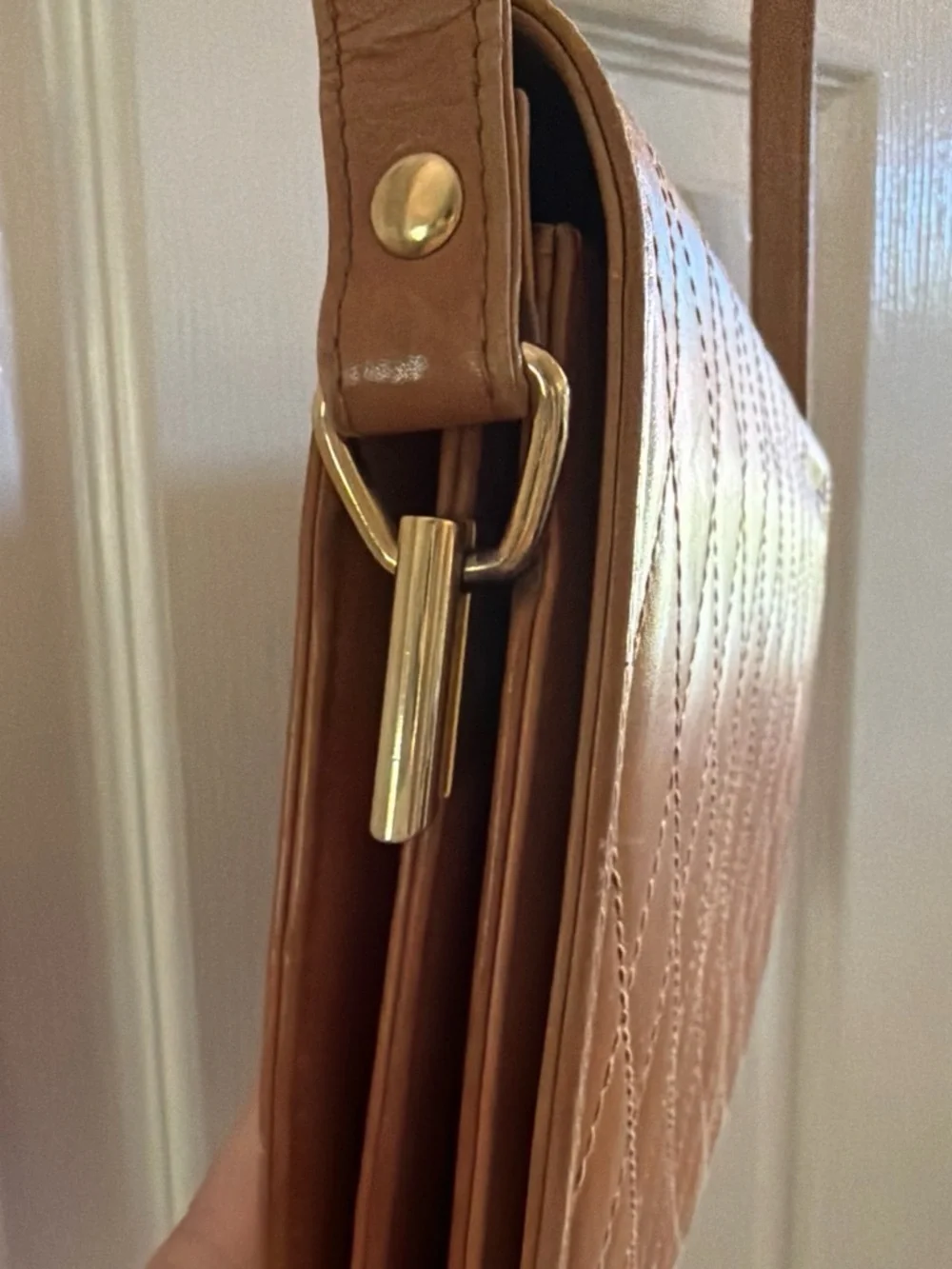 N/A stylish tan