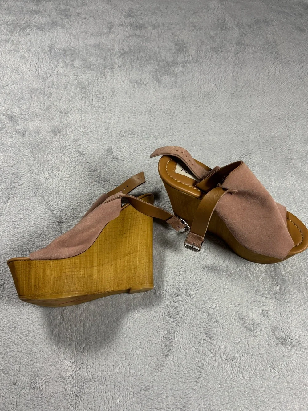 Steve Madden Blush Knot Suede Wedge Sandals