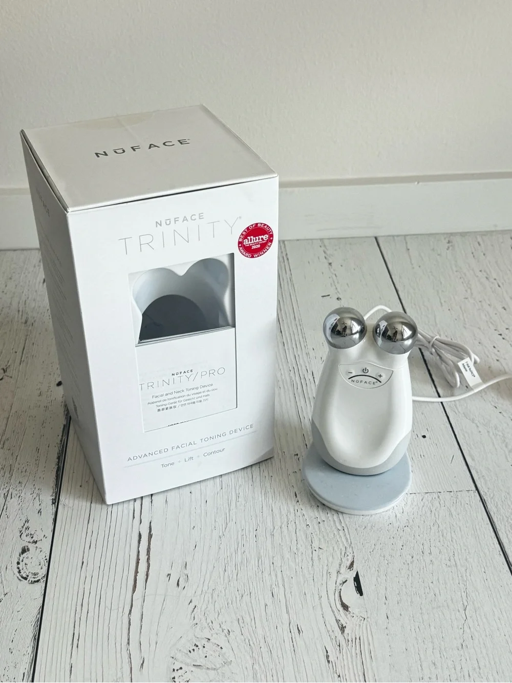 Nuface - Trinity Microcurrent facial device