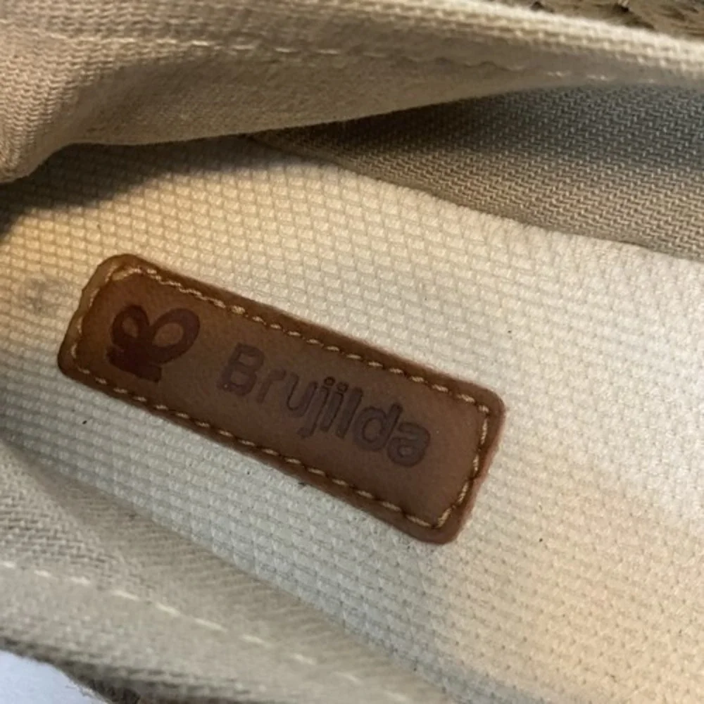 Brujilda new without