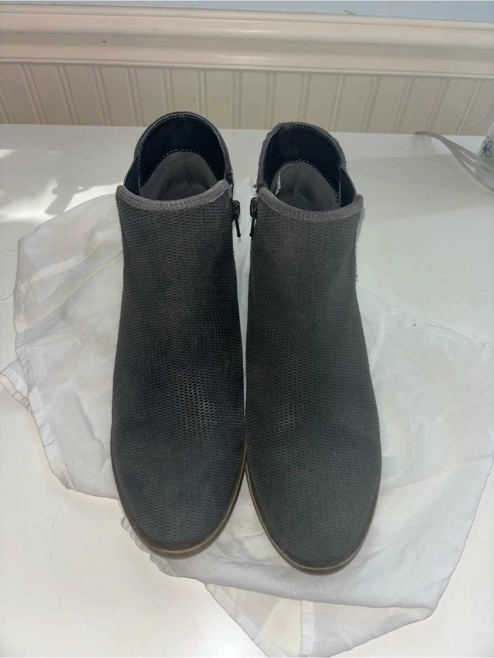 Gray Women's Ankle Boots - Classic Zip Closure
