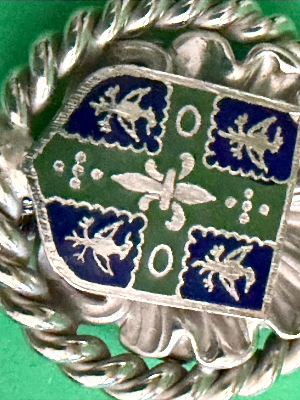 N/A elegant silver