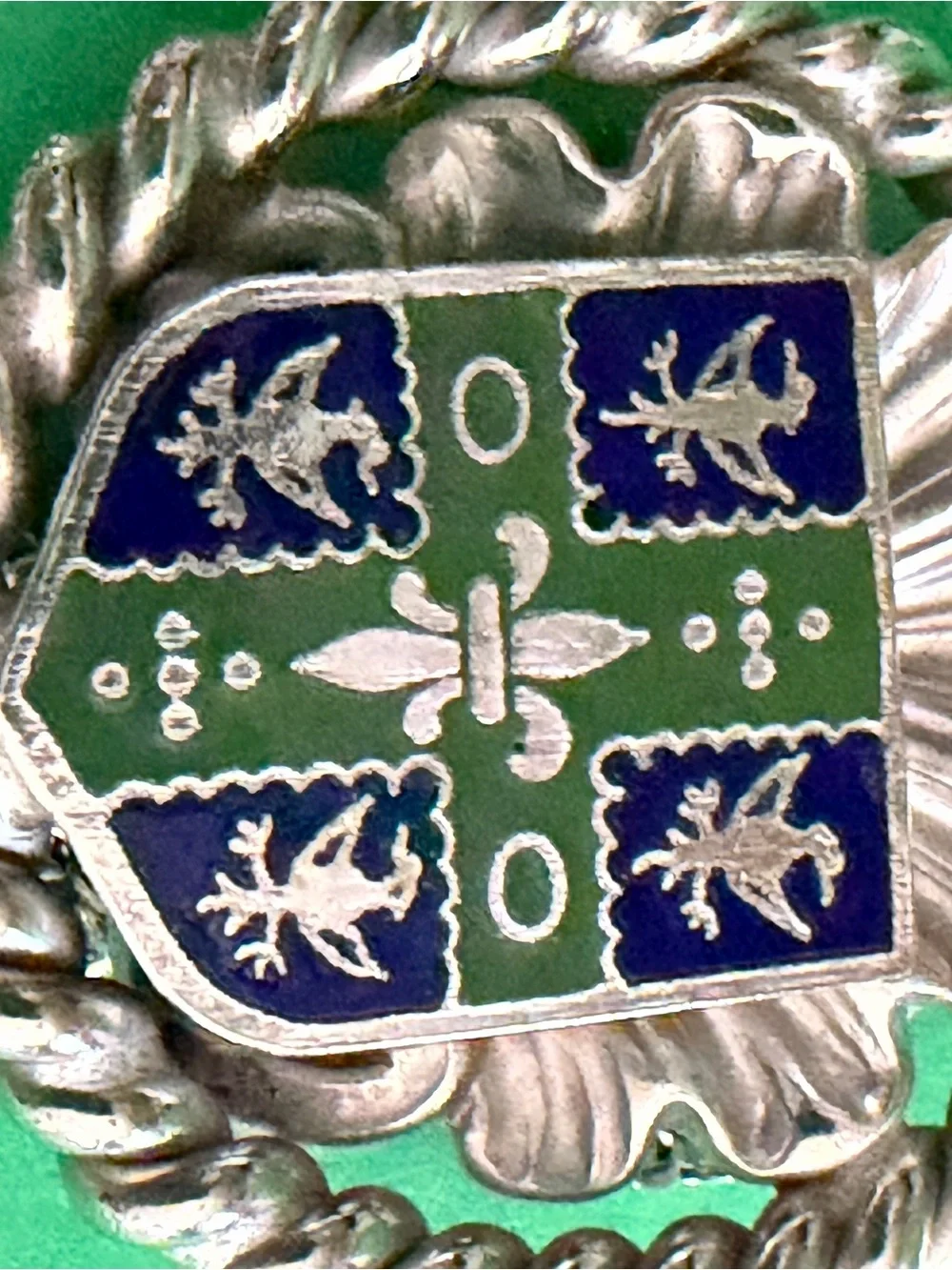 N/A elegant silver