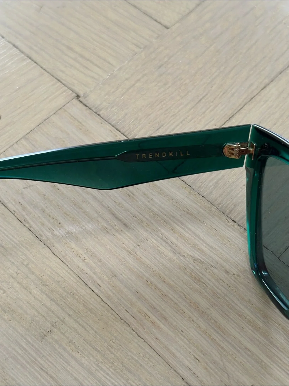 Saint Owen Trendkill Emerald Sunglasses Like New