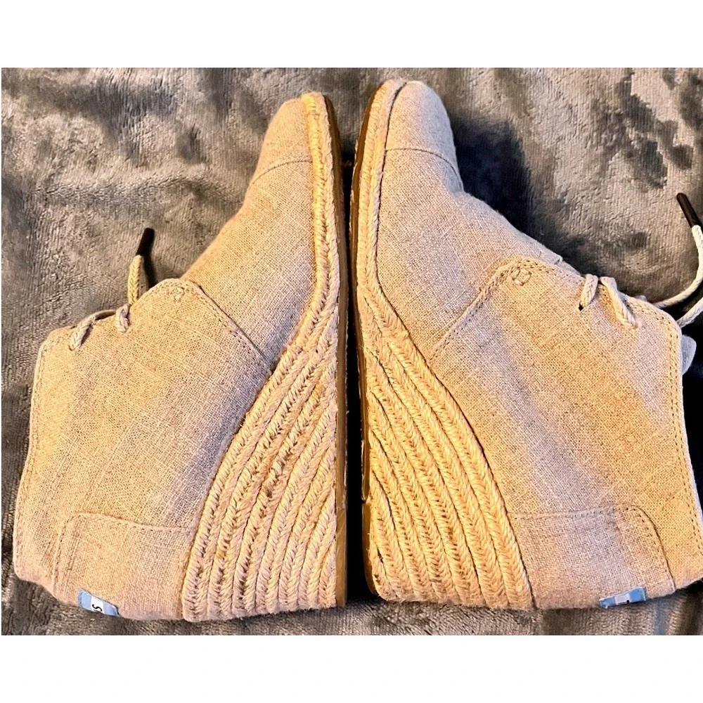 Toms desert wedge
