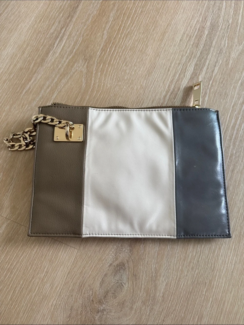 Sondra Roberts leather wristlet