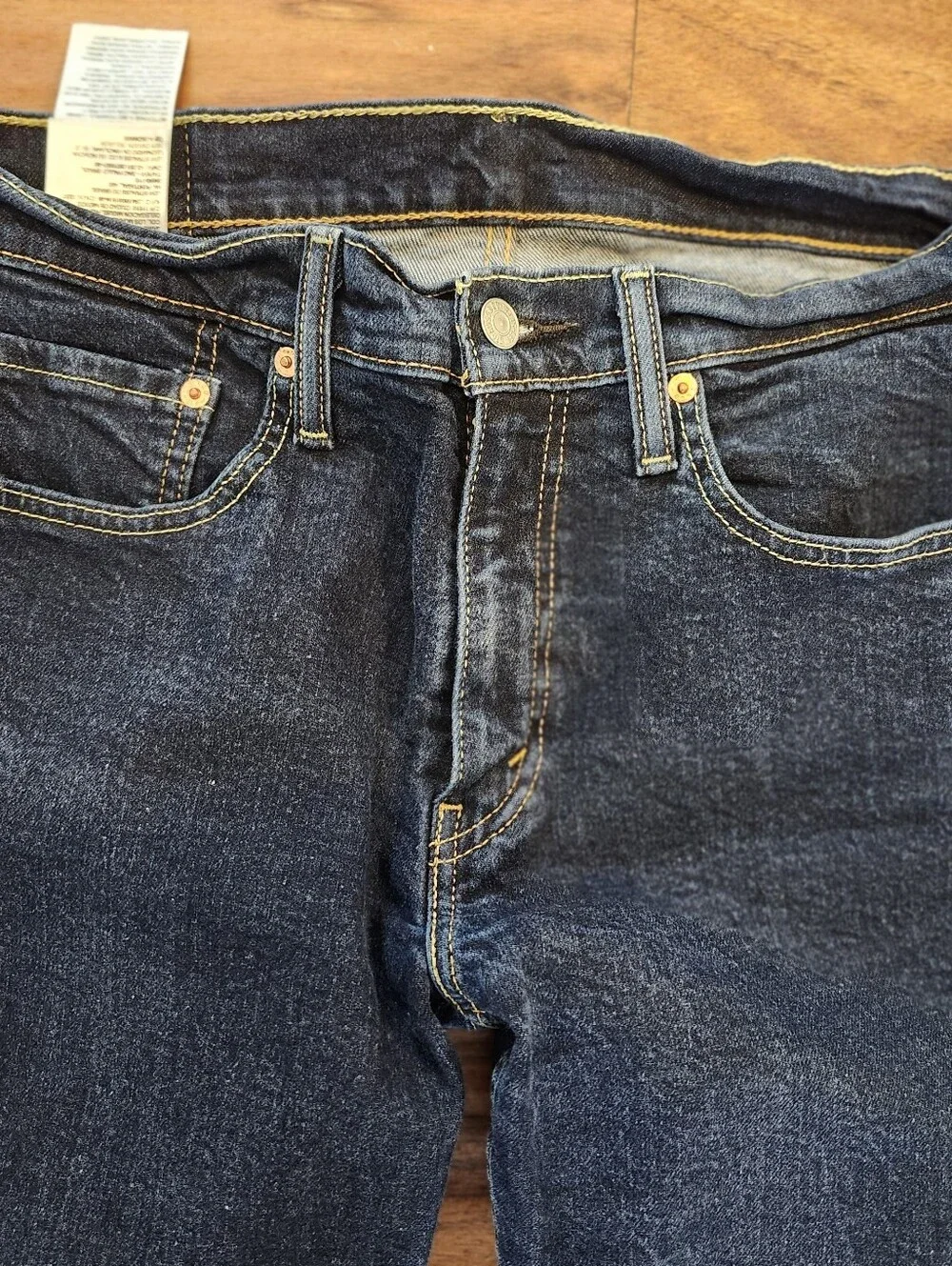 Mens Levi Strauss 514 Blue Jeans. W32 L34. Never Altered.