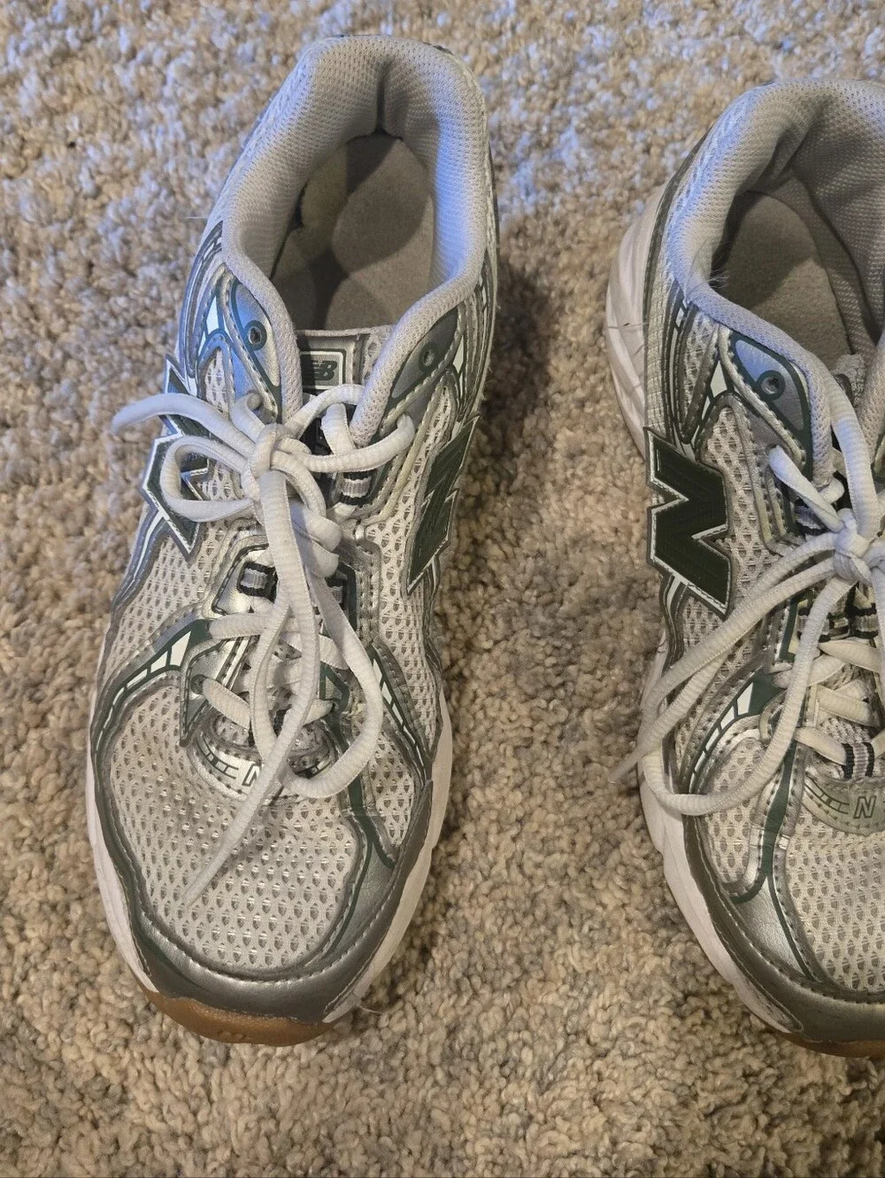 New Balance closure stitches smoke