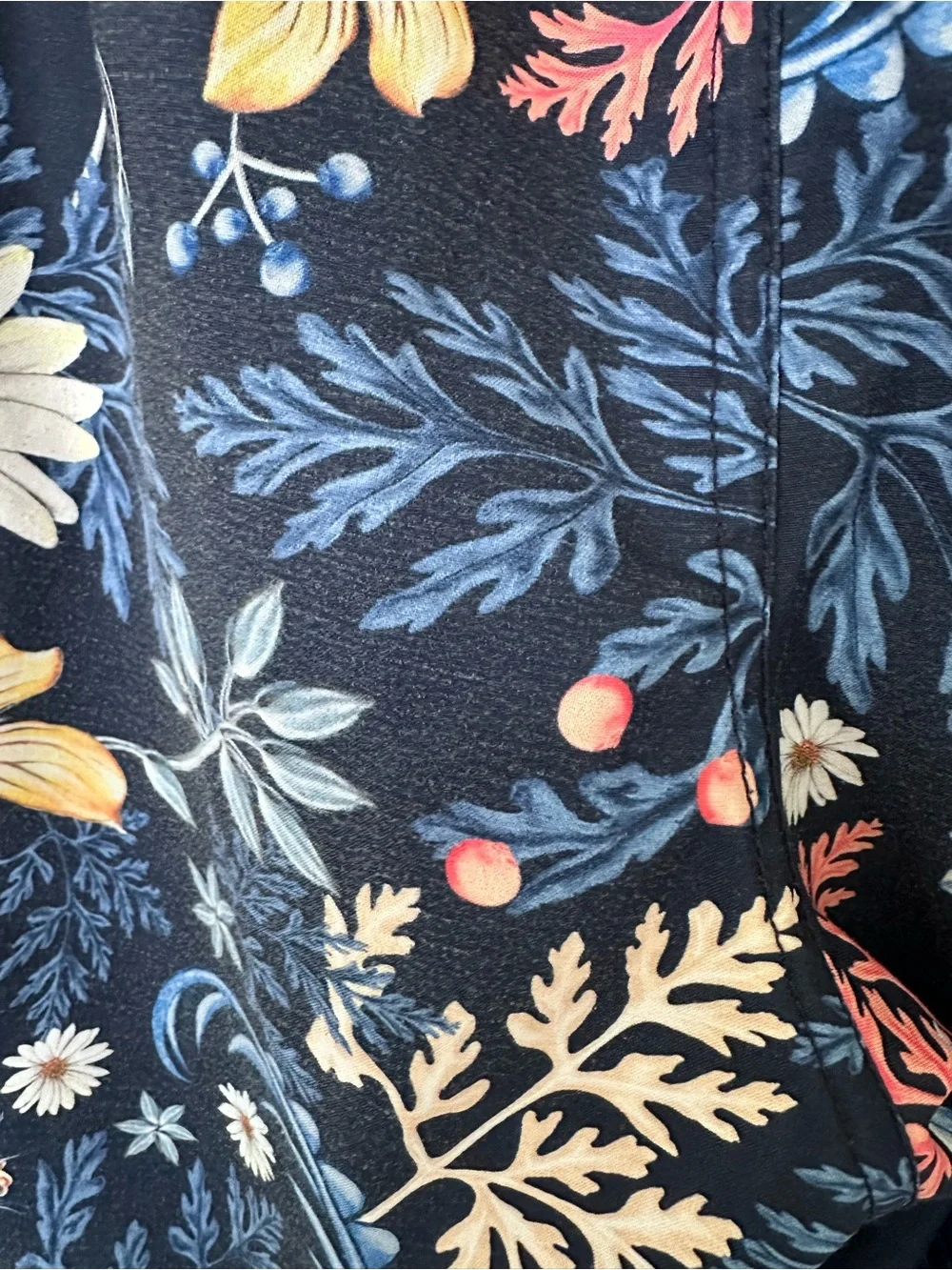 Agua Bendita floral swim trunks 34