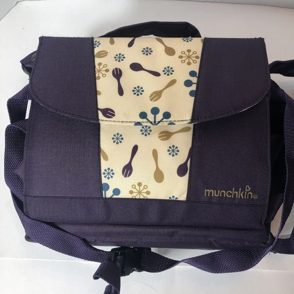 Munchkin Booster‎ Seat Portable Travel Purple Internal Storage C
