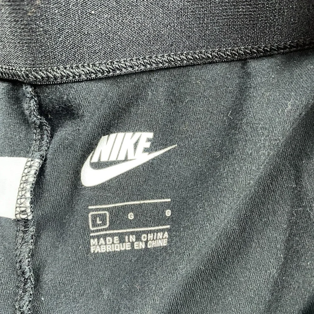 Nike please review