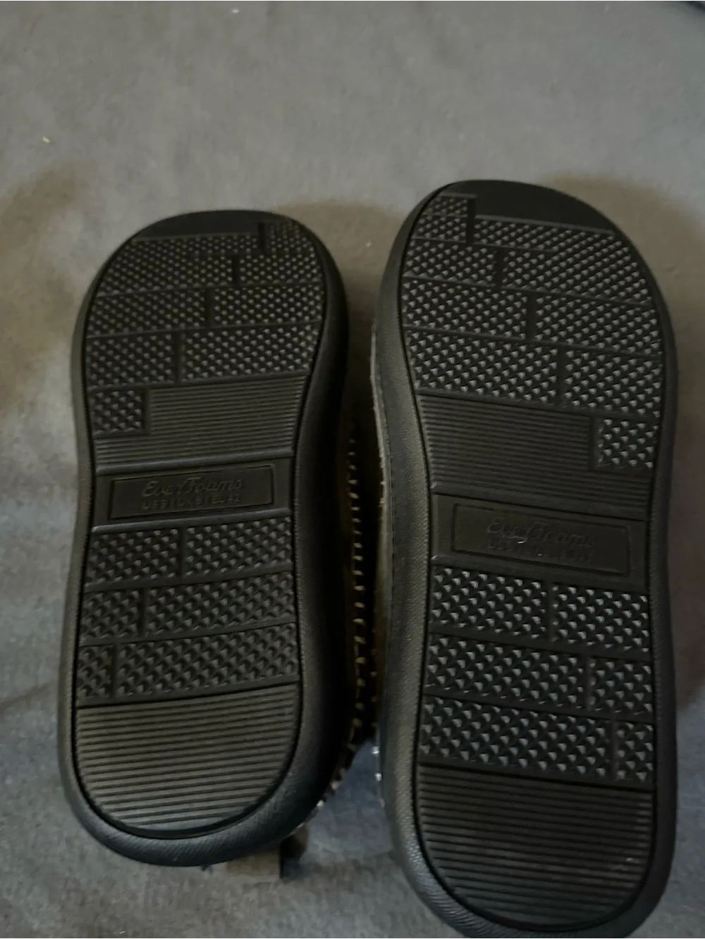 Ever foams men slip