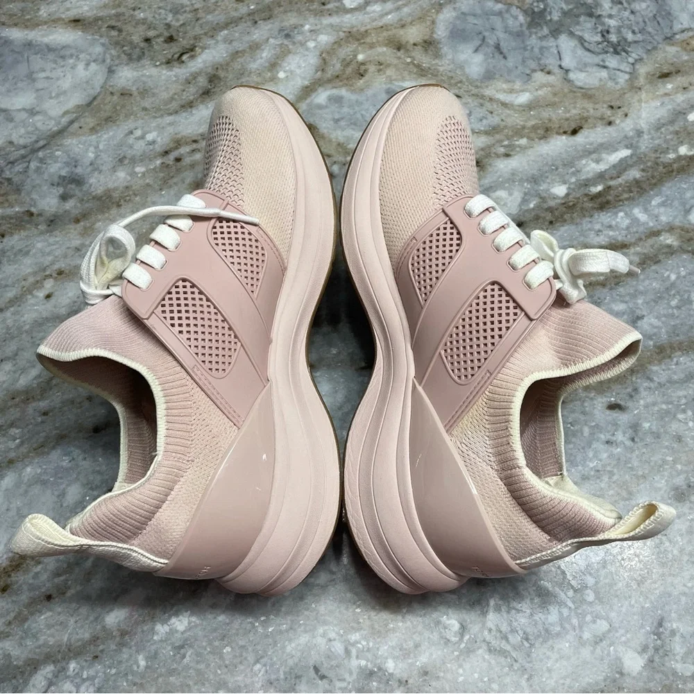 Tory Burch excellent pre