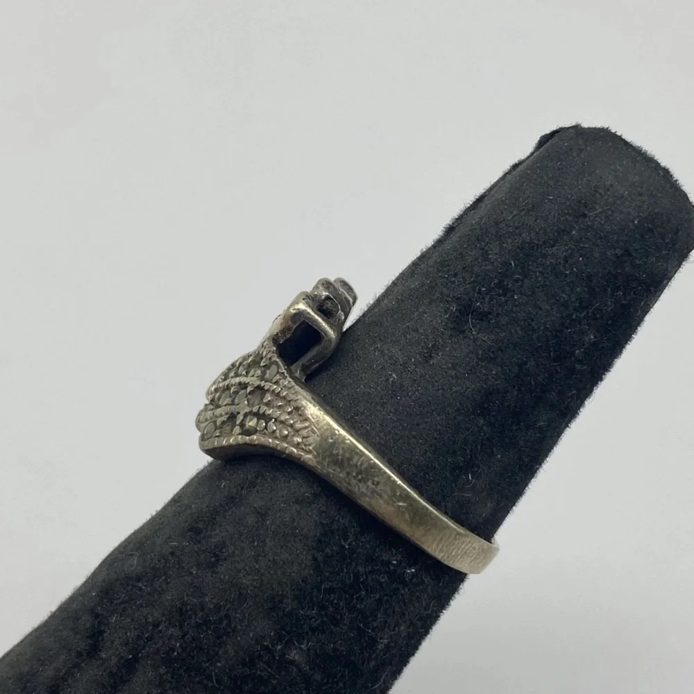 N/A elegant silver