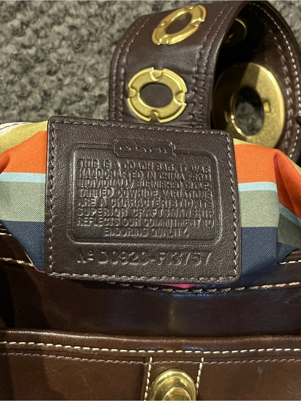Vintage Coach Lilly Legacy 13757 Turn LockbBrown Leather Shoulder Bag