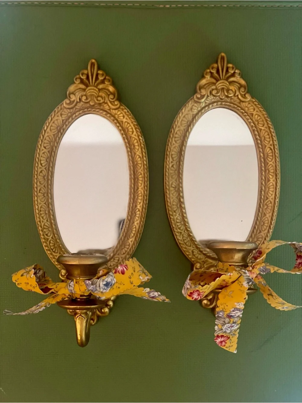 N/A gold 5in sconce