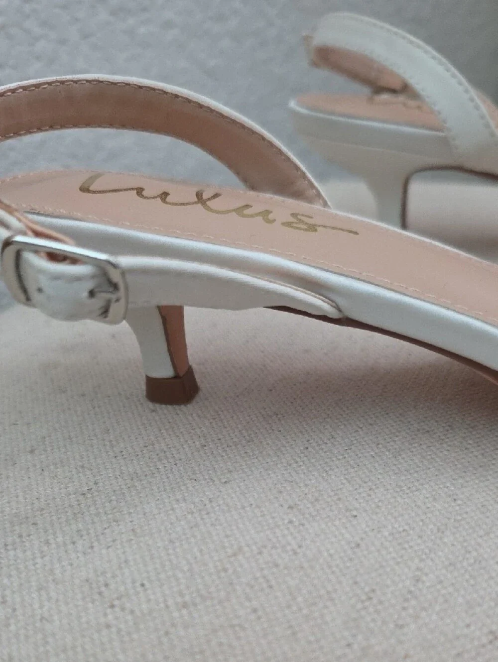 Lulus chic pointed