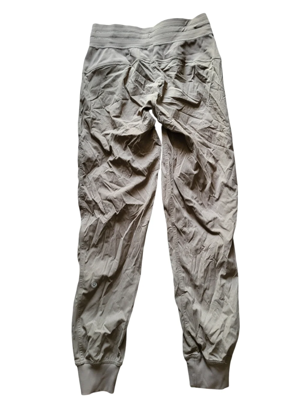 lululemon athletica pre owned