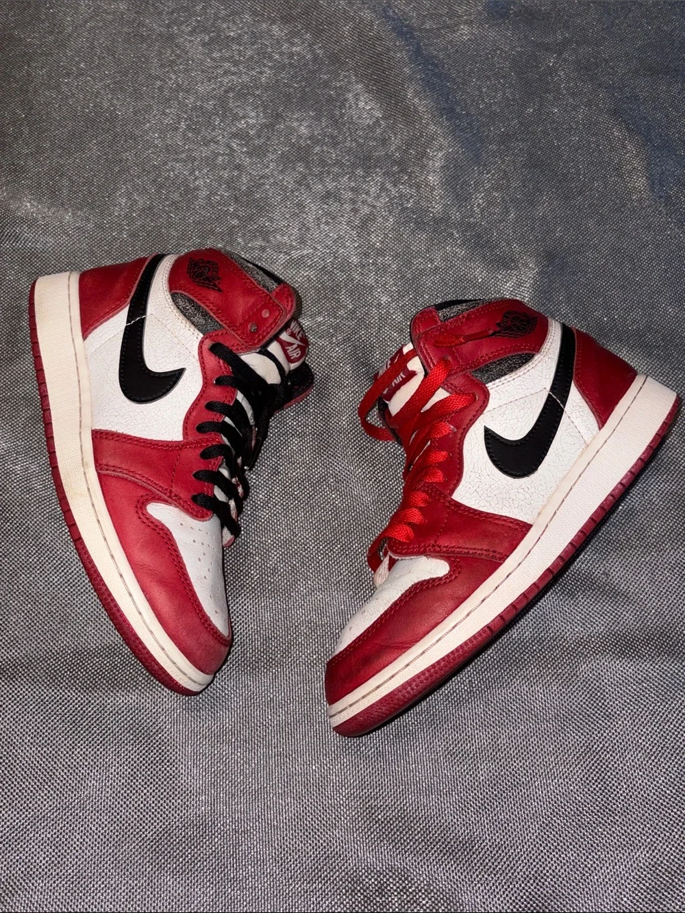 Jordan 1 Retro High Og Chicago Lost and Found size 4.5Y