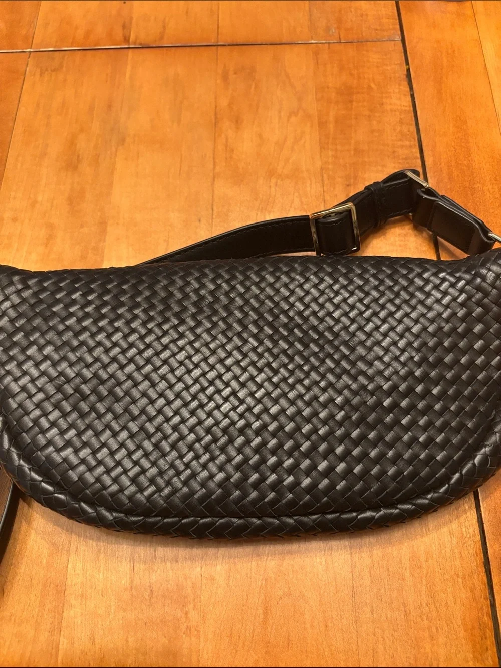 Quince crossbody bag