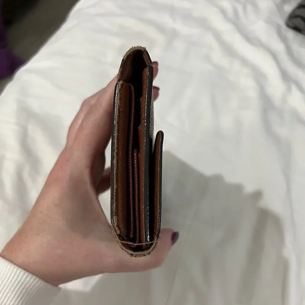 Louis Vuitton preowned showing