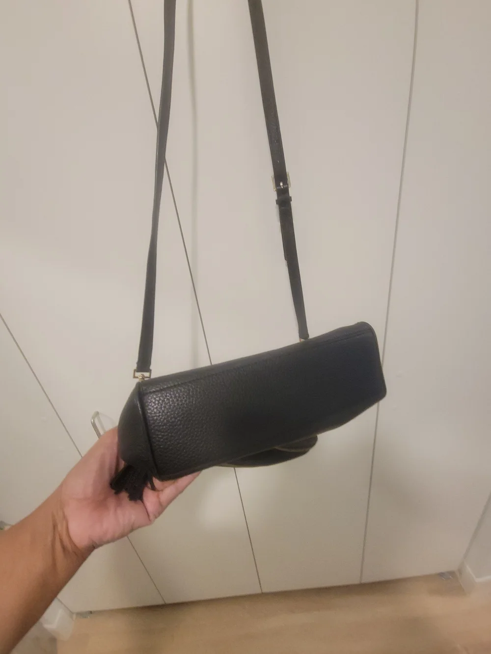 kate spade easy hardware tassel