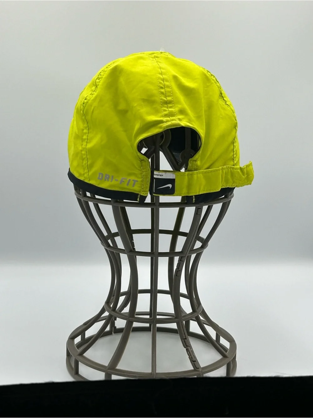 Nike cap lightweight