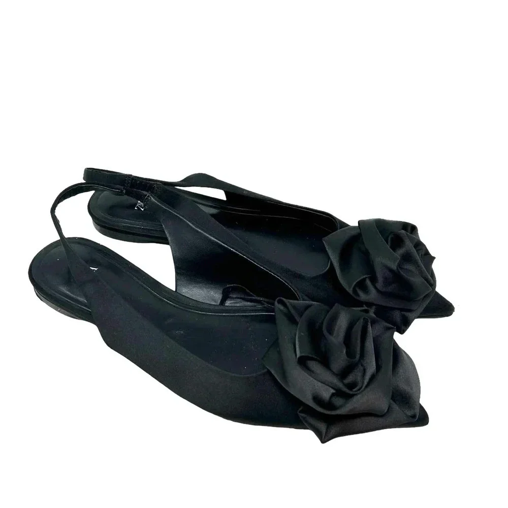Zara Straple Flat Shoes with Flowers Black Satin Rosette Size 36 US 5‎