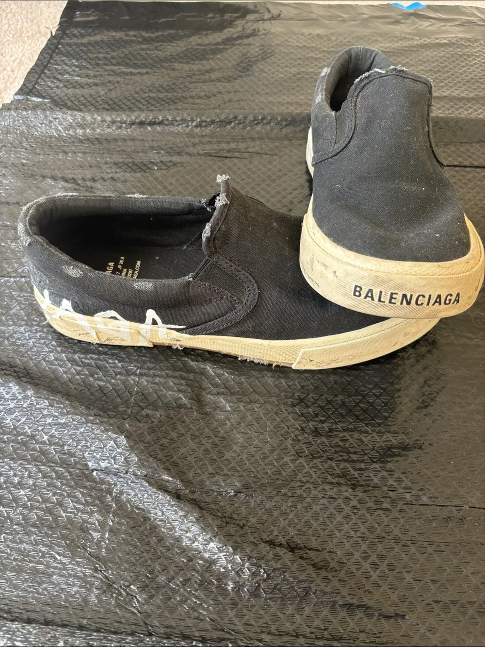 Balenciaga classic slip