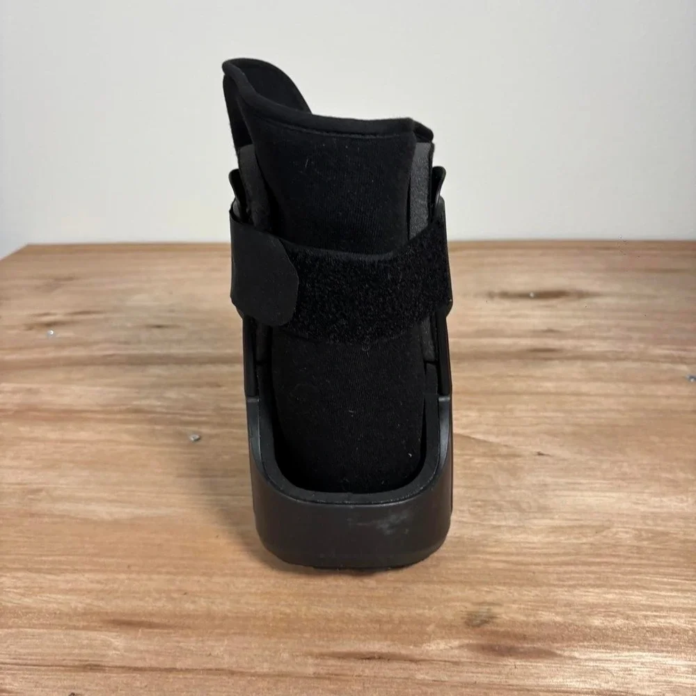 The Unbranded Brand medical walking