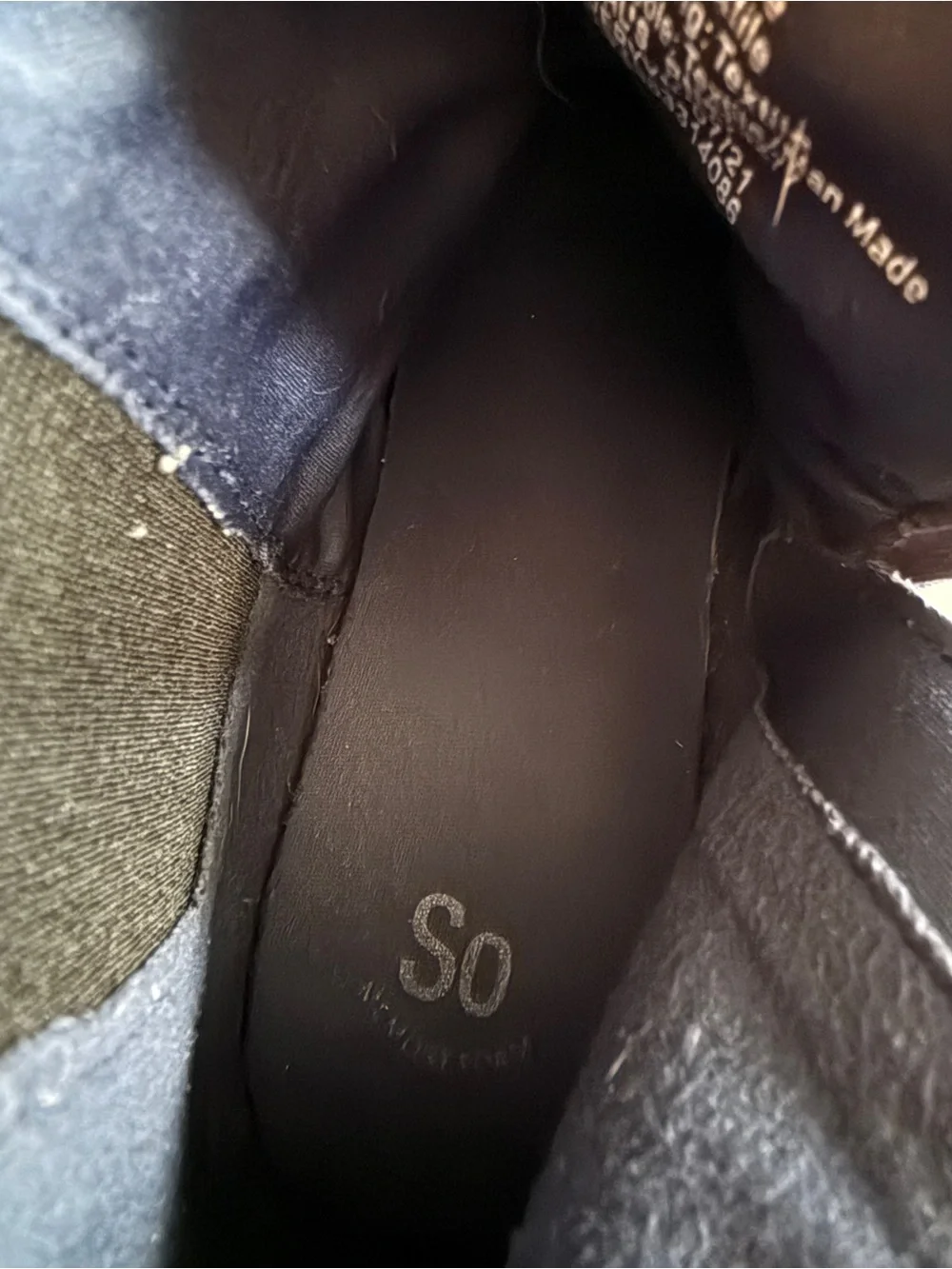SO navy suede