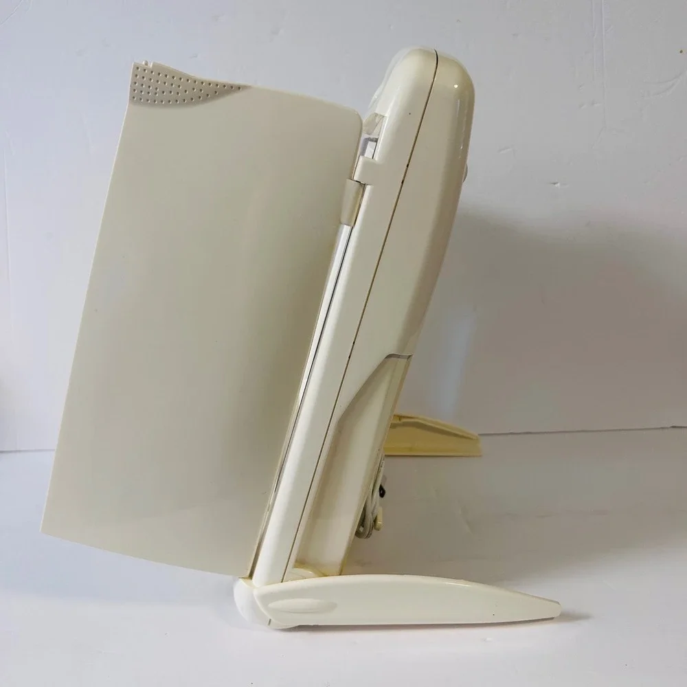 Remington Lighted Tri-Fold Makeup Mirror Vintage Vanity 4 Light Settings