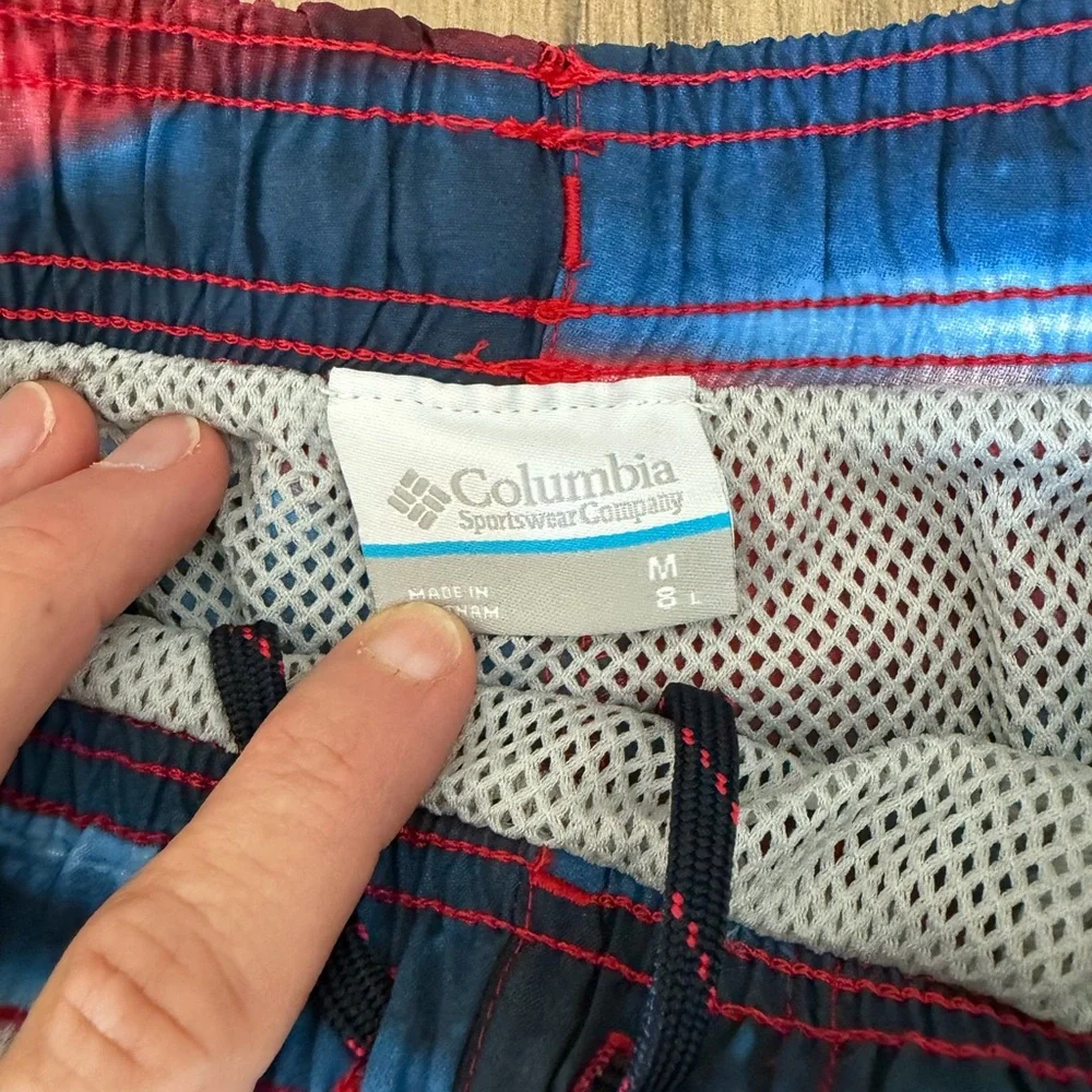 Columbia red white