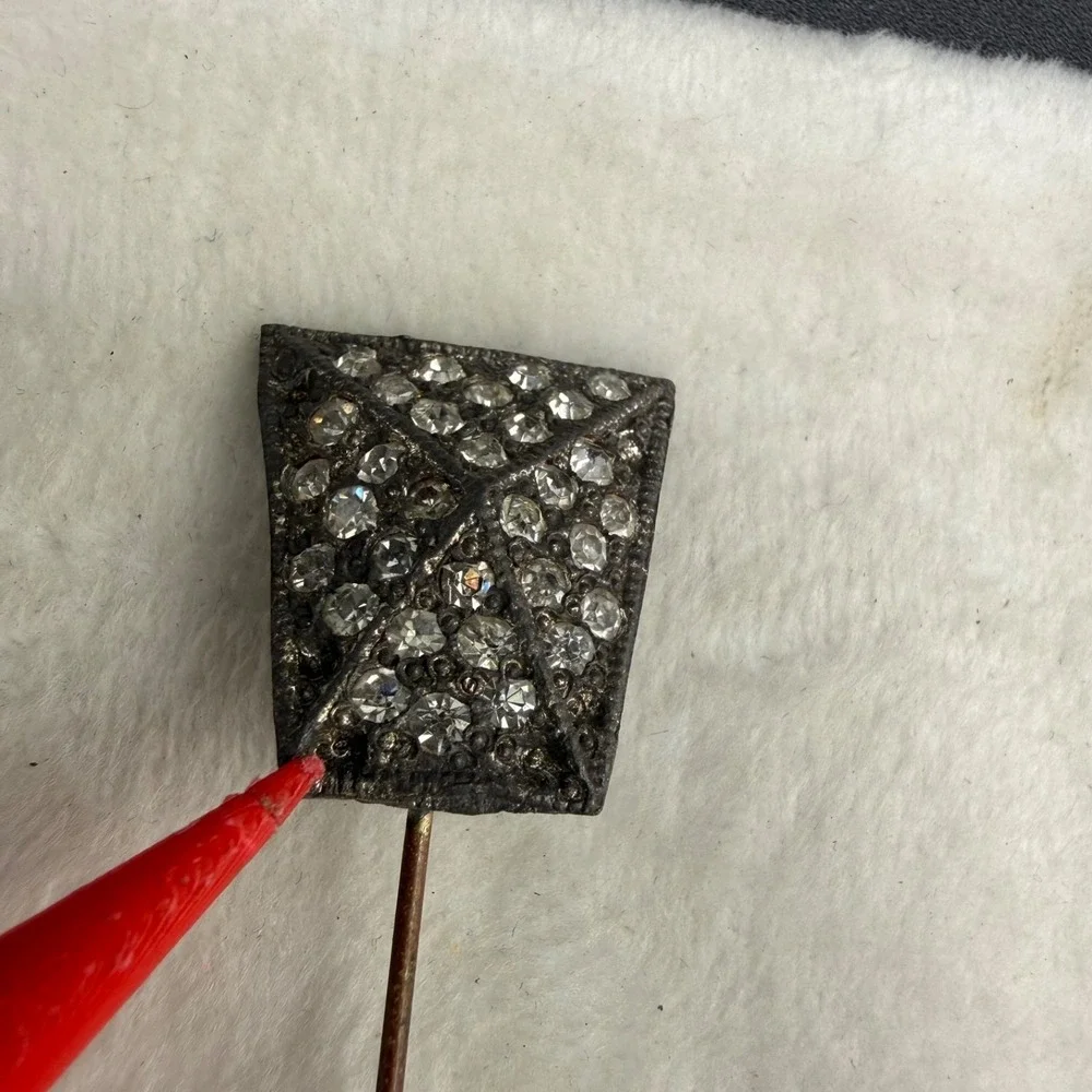 Vintage Rhinestone Stick Pin Brooch READ
