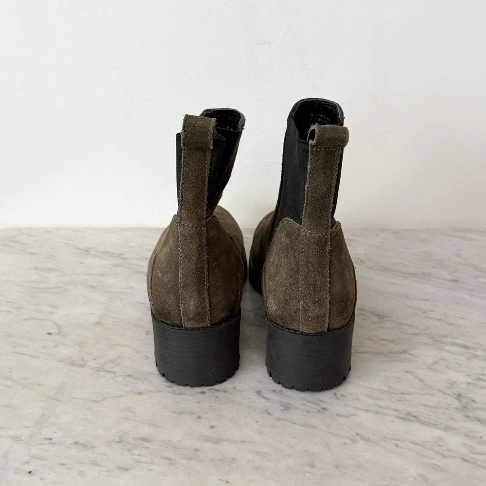 Unbranded combat block