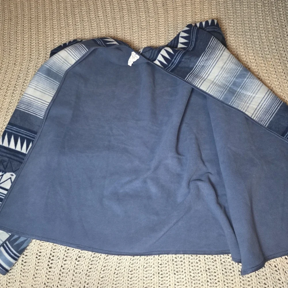 Woolrich poncho blue