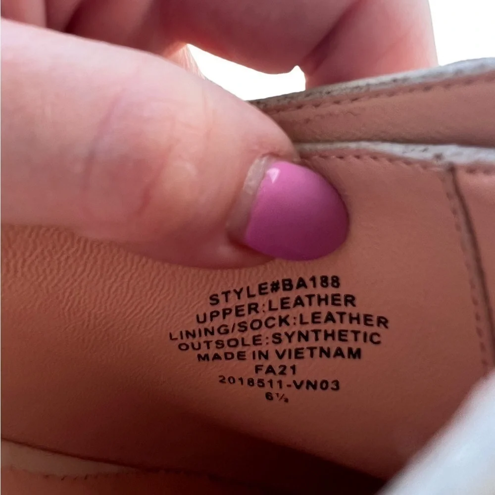 J. Crew excellent like