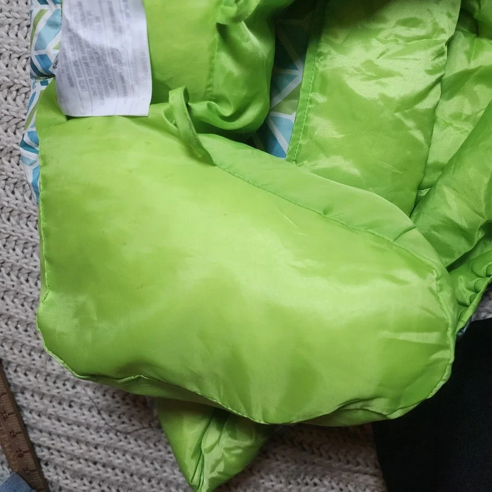Summer Infant cushy positioner baby