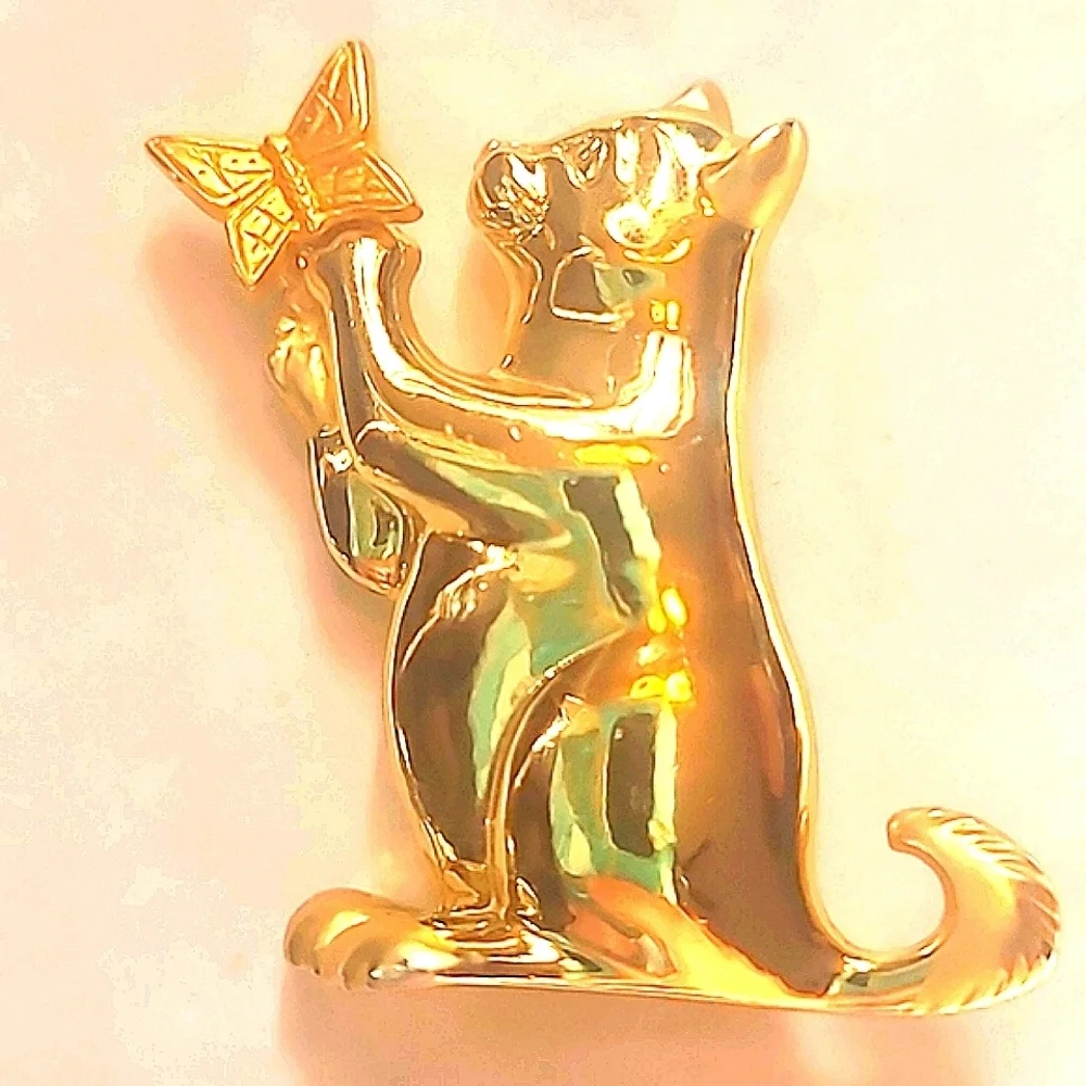 L. RAZZA Cat Brooch Vintage  playing with butterfly 14k gold plated Signed